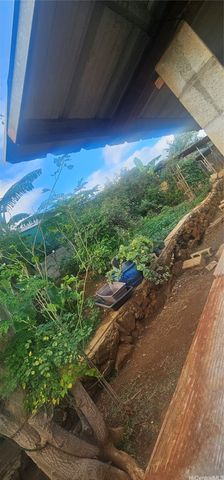 94-220 Waipahu Street, Waipahu, HI 96797