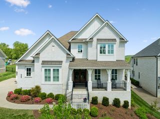 3012 Littlebury Park Dr, Thompsons Station, TN 37179