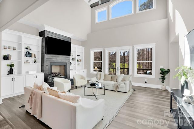 220 Palm Cove Way, York, SC 29745