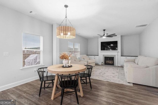 512 Adare Parkway, Adairsville, GA 30103