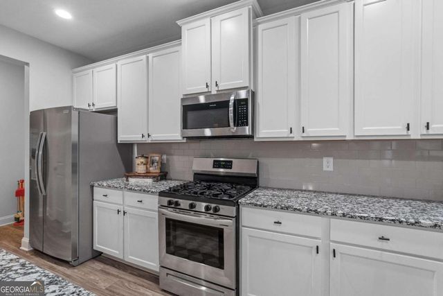 512 Adare Parkway, Adairsville, GA 30103