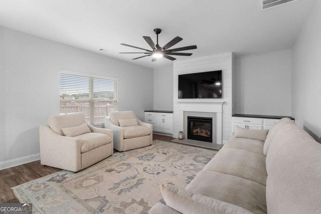 512 Adare Parkway, Adairsville, GA 30103