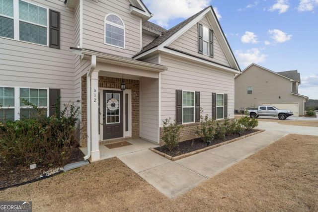 512 Adare Parkway, Adairsville, GA 30103