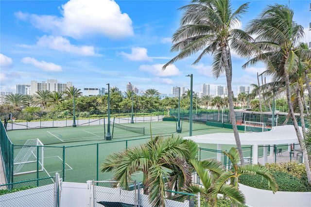 18001 Collins Ave 2806, North Miami Beach, FL 33160