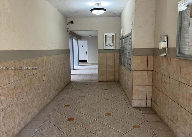 5501 NW 7th Street E412, Miami, FL 33126