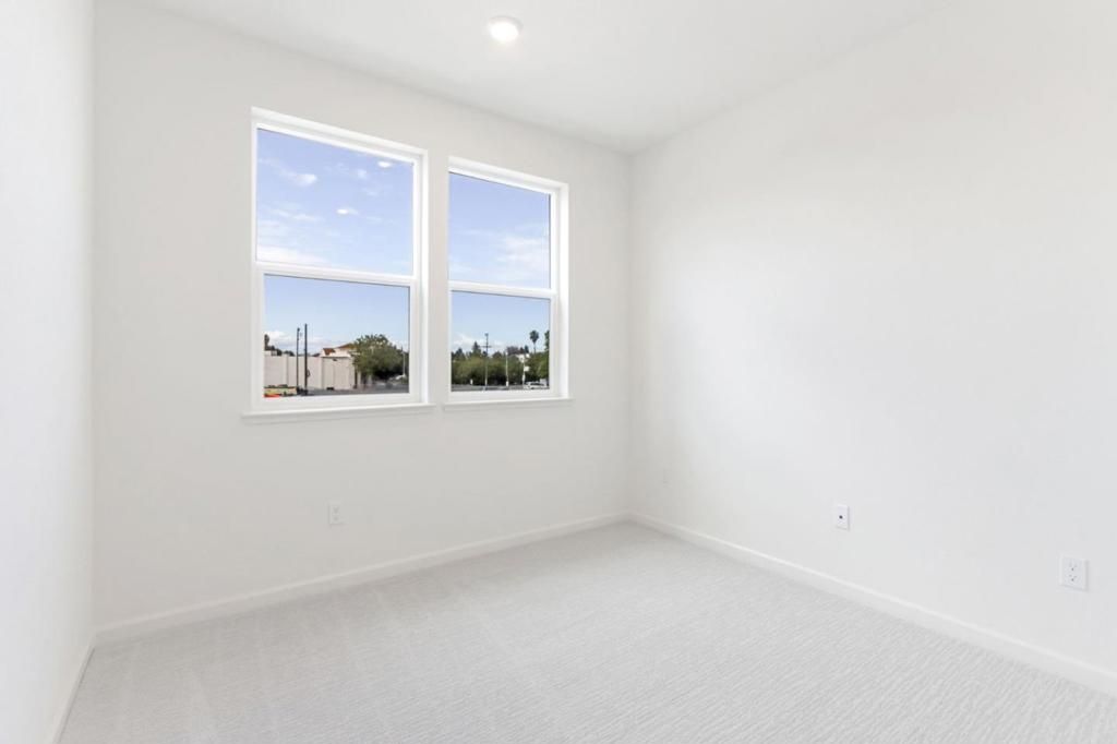 Image 14 of property listing at 37431 Fremont Boulevard, Fremont, CA 94536