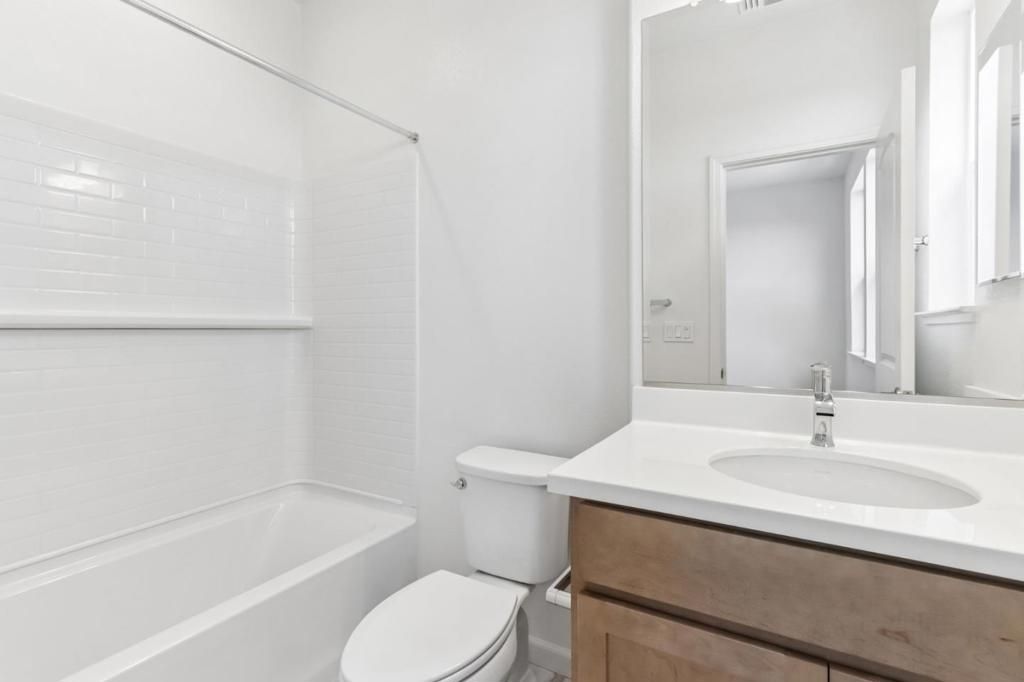 Image 19 of property listing at 37431 Fremont Boulevard, Fremont, CA 94536