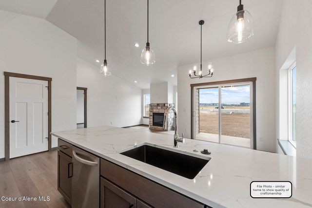 13248 N International St, Rathdrum, ID 83858