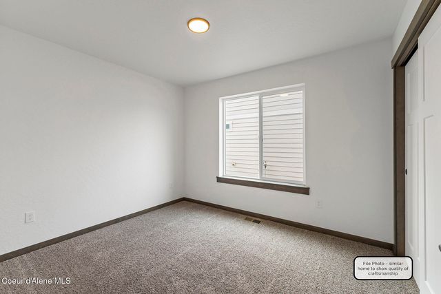 13248 N International St, Rathdrum, ID 83858