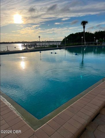 925 N Halifax Ave Apt 910, Daytona Beach, FL 32118