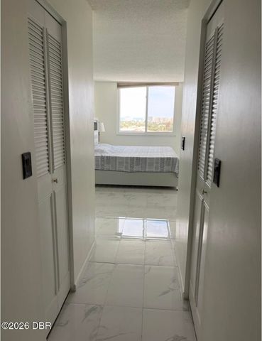 925 N Halifax Ave Apt 910, Daytona Beach, FL 32118