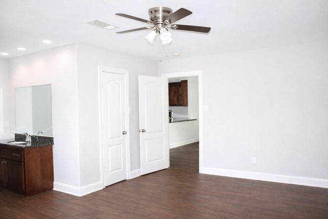 11123 Sageview Drive, Houston, TX 77089