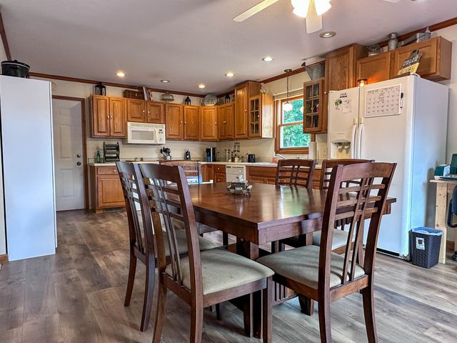 152 E Lakeshore Drive, Cherokee Village, AR 72529