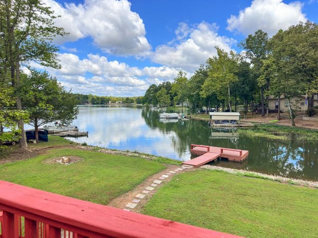 152 E Lakeshore Drive, Cherokee Village, AR 72529