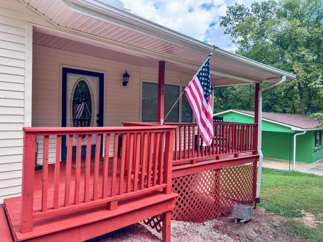 152 E Lakeshore Drive, Cherokee Village, AR 72529