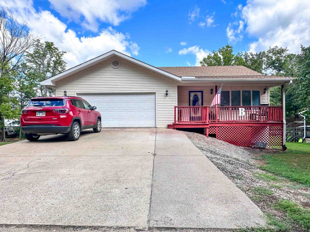 152 E Lakeshore Drive, Cherokee Village, AR 72529