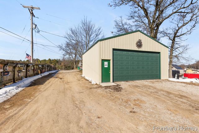 6348 Holton Road, Twin Lake, MI 49457