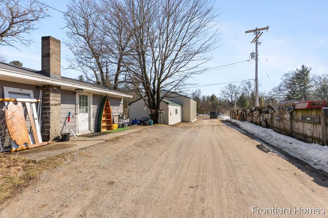 6348 Holton Road, Twin Lake, MI 49457