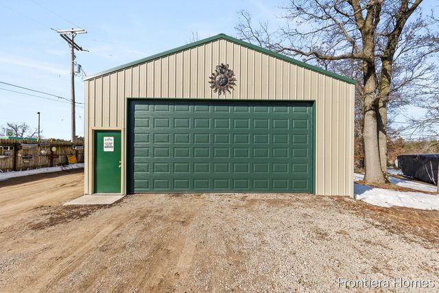 6348 Holton Road, Twin Lake, MI 49457