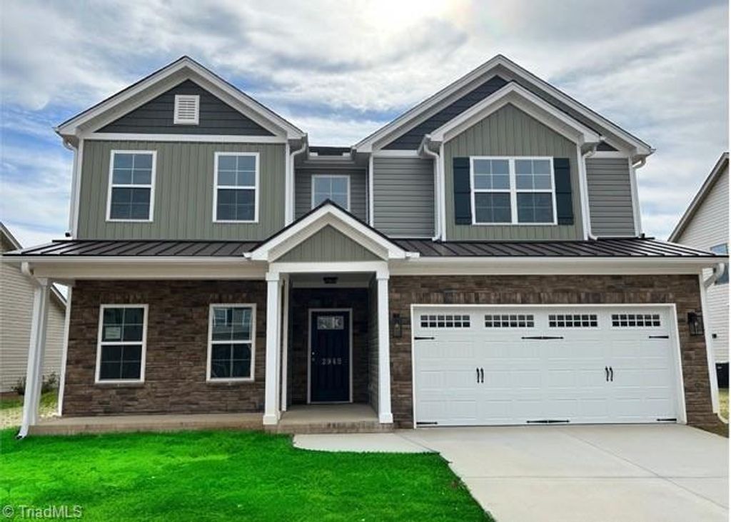 2945 Flat Rock Drive 14, Winston-salem, NC 27127