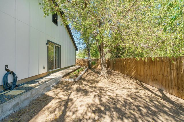 7600 Woodstone CV B, Austin, TX 78749