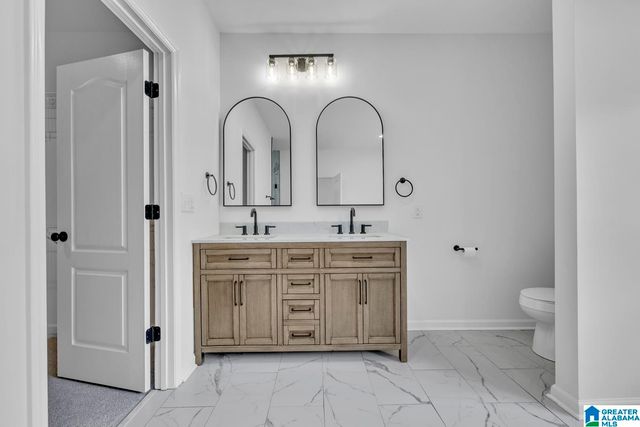 1886 HIGHWAY 160, Warrior, AL 35180