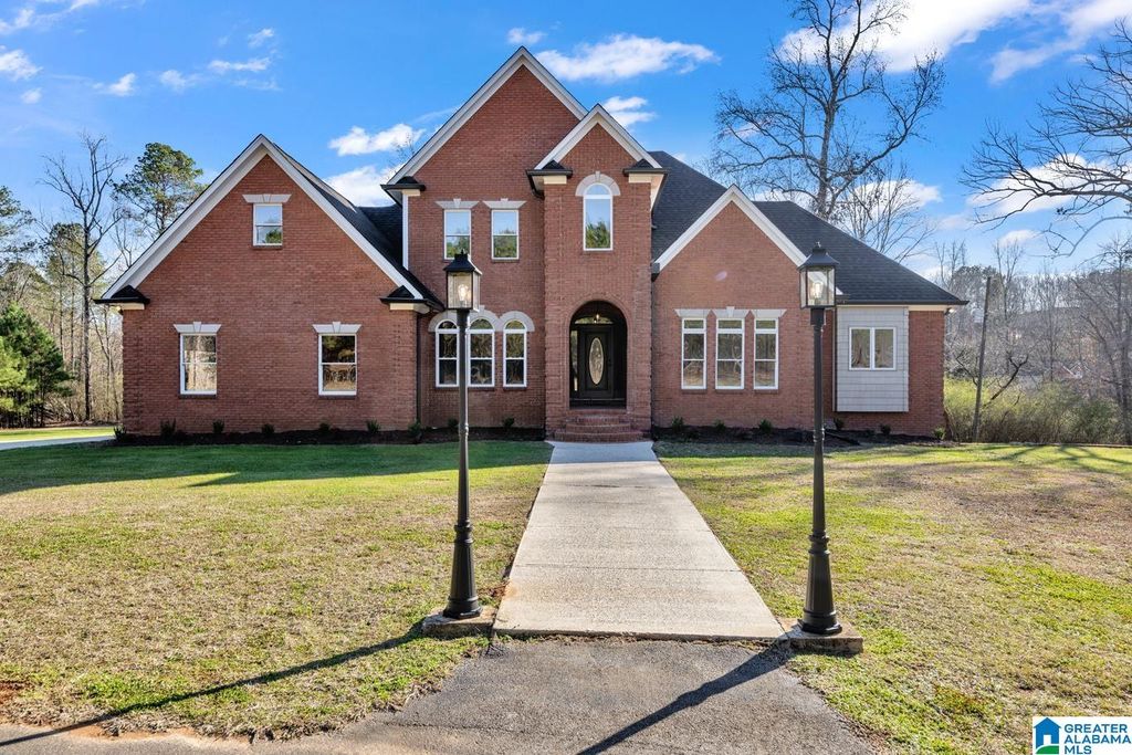 1886 HIGHWAY 160, Warrior, AL 35180