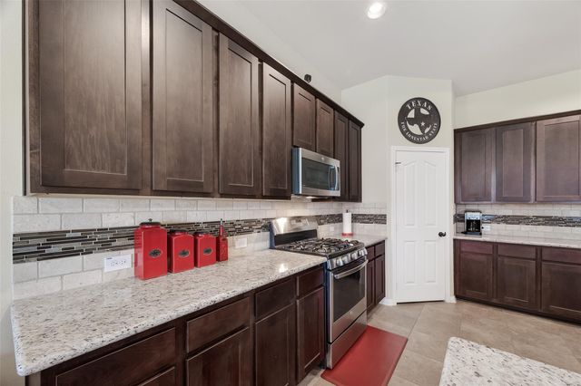 1018 Nantucket Street, Pasadena, TX 77503