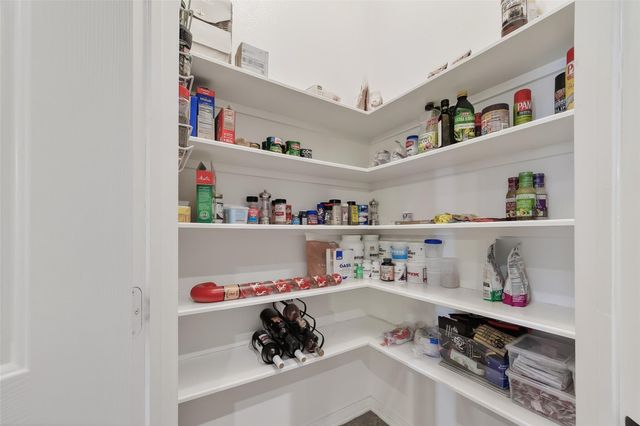 1018 Nantucket Street, Pasadena, TX 77503