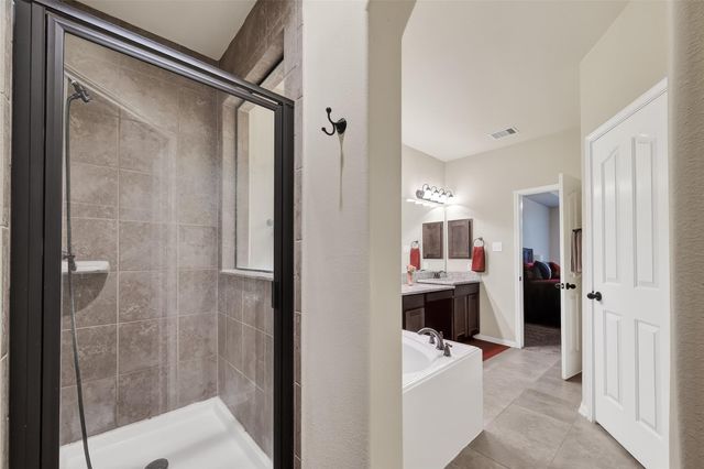 1018 Nantucket Street, Pasadena, TX 77503