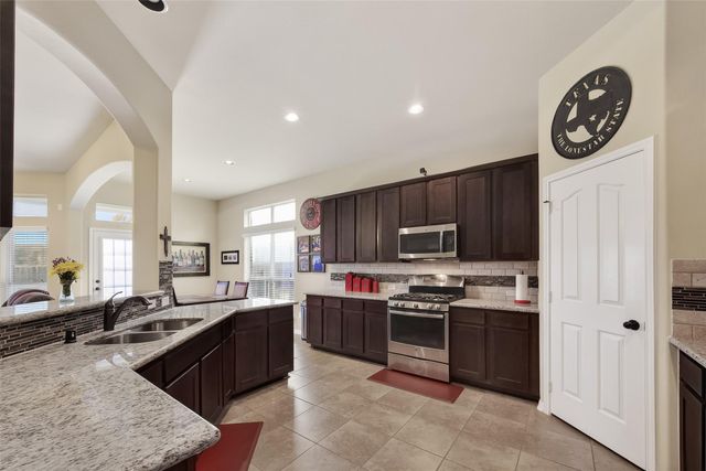 1018 Nantucket Street, Pasadena, TX 77503