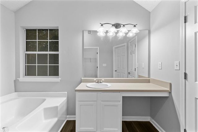 498 Pecan Wood Circle, Fairburn, GA 30213