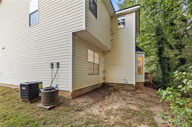 498 Pecan Wood Circle, Fairburn, GA 30213