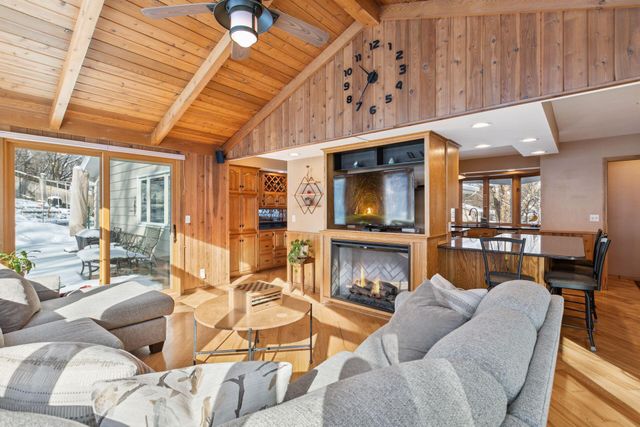 5833 Creek Valley Road, Edina, MN 55439