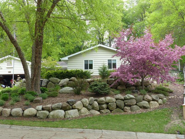 5833 Creek Valley Road, Edina, MN 55439