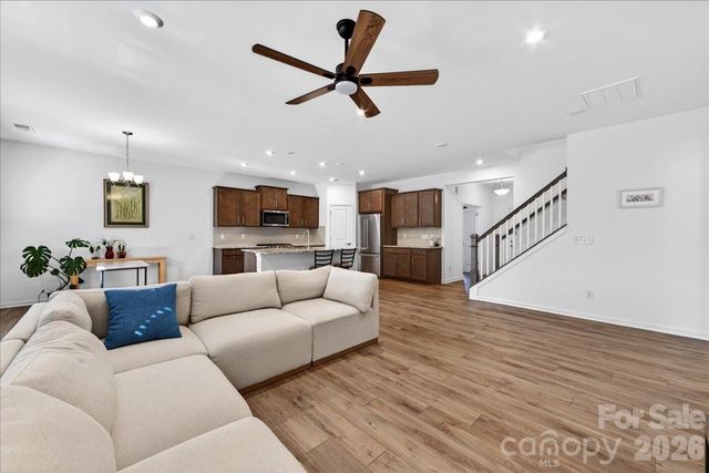 11119 Glasden Road, Charlotte, NC 28278