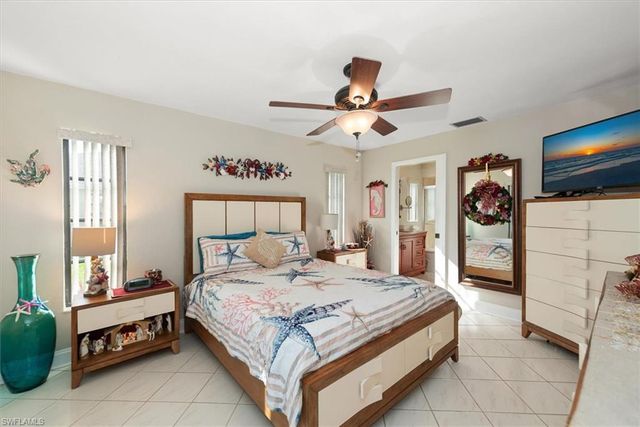 3301 SE 6th AVE, Cape Coral, FL 33904