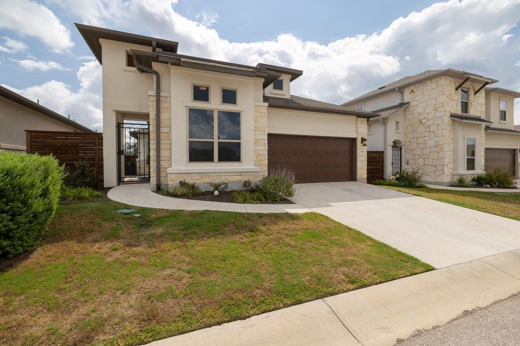 925 Indian Hawthorne DR GH-39, Georgetown, TX 78628