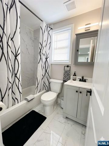 322 10th Street, Newark, NJ 07107