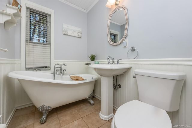 45 Beecher Avenue, East Islip, NY 11730