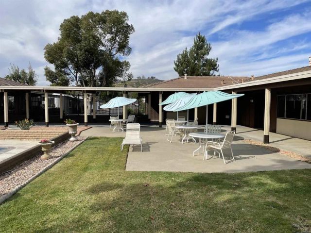 2700 E Valley 64, Escondido, CA 92027