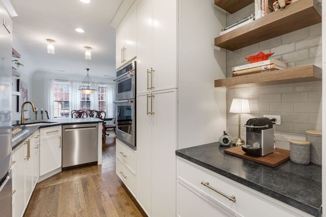 1118 Washington Boulevard 1A, Oak Park, IL 60302