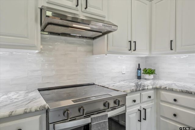 18182 Sunshine Ln, Troup, TX 75789