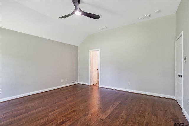 18182 Sunshine Ln, Troup, TX 75789