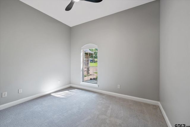 18182 Sunshine Ln, Troup, TX 75789