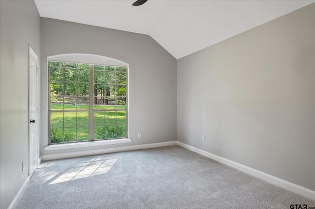 18182 Sunshine Ln, Troup, TX 75789