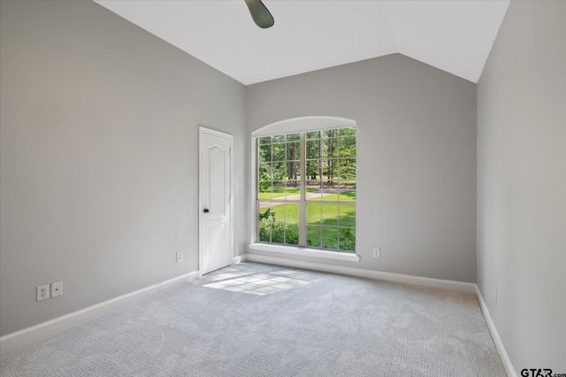 18182 Sunshine Ln, Troup, TX 75789