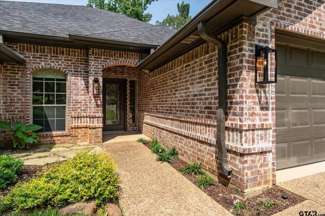 18182 Sunshine Ln, Troup, TX 75789