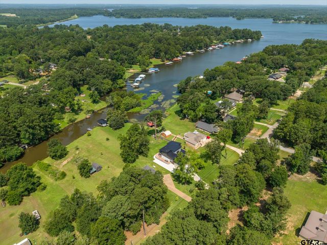18182 Sunshine Ln, Troup, TX 75789