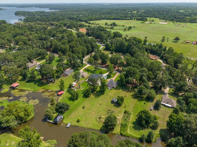 18182 Sunshine Ln, Troup, TX 75789
